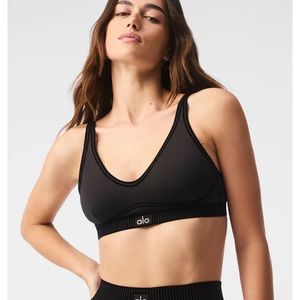 ALO Yoga Airlift Line Up Bra